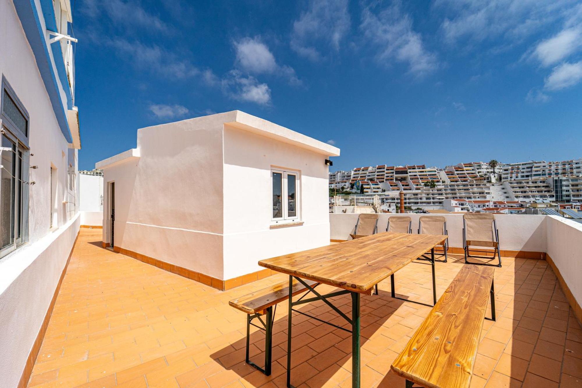 Sandy Bottoms Hostel Albufeira Exterior photo
