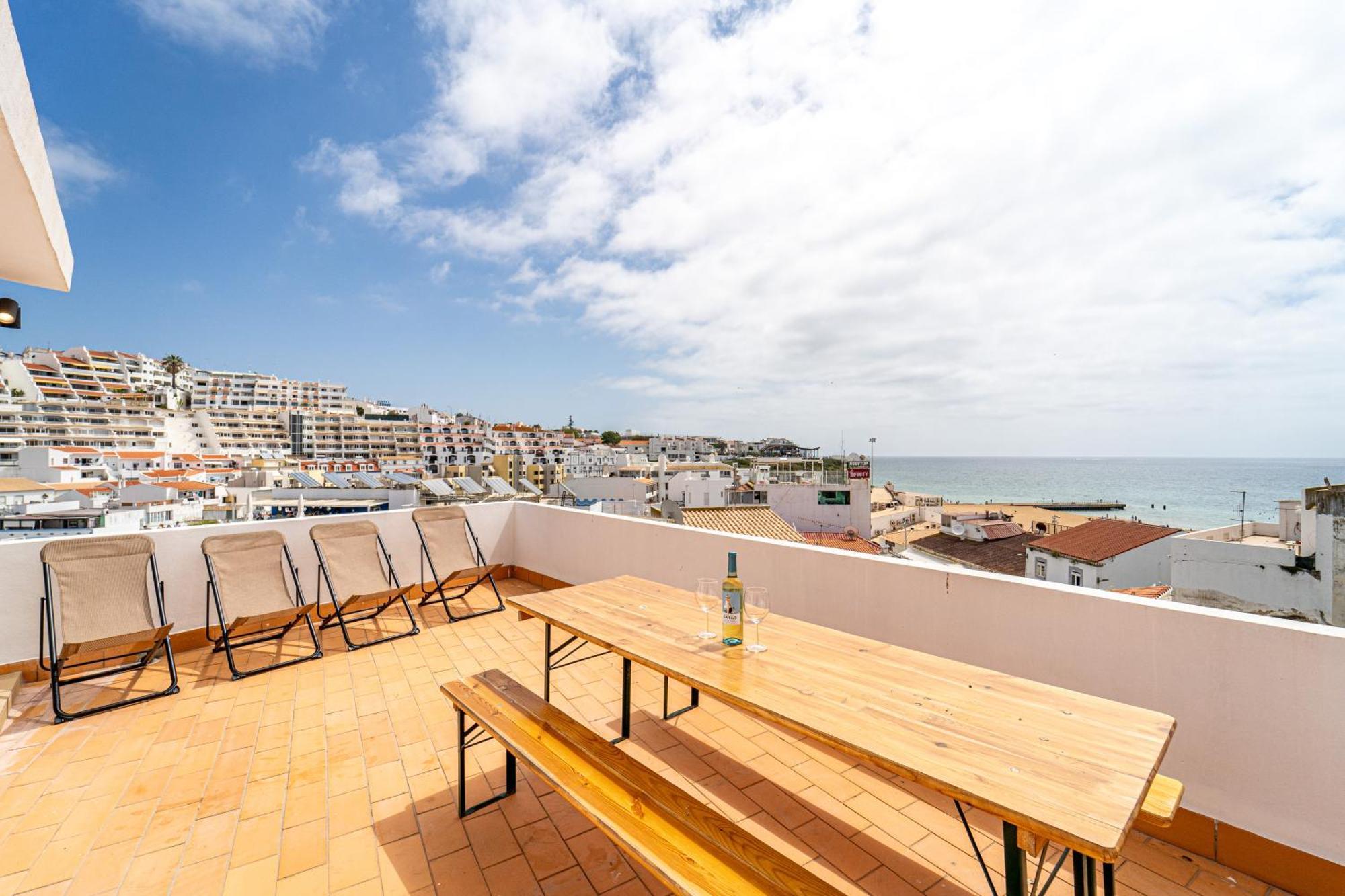 Sandy Bottoms Hostel Albufeira Exterior photo